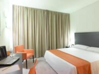 Hotel H2 3*