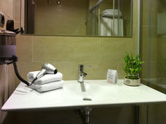 H2 Hotel 3*